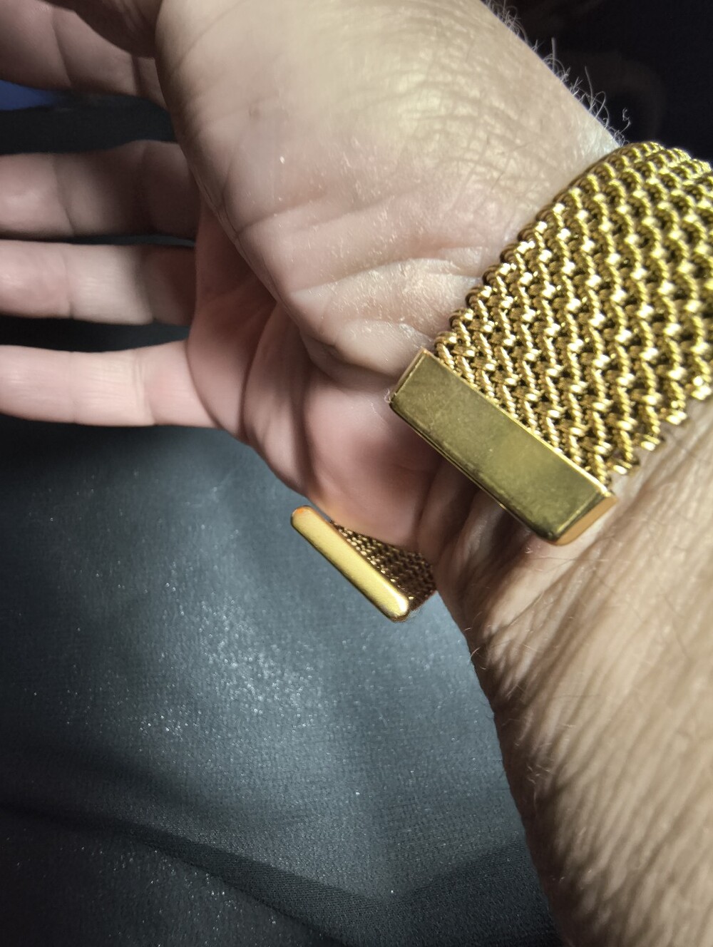 Vintage Gold Tone Wide Mesh Cuff Bracelet Woven Open Bangle Fits Up To 8.5 Inch - Picture 10 of 10